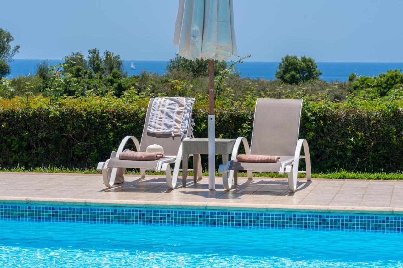 Monambeles Villas Свороната Екстер'єр фото